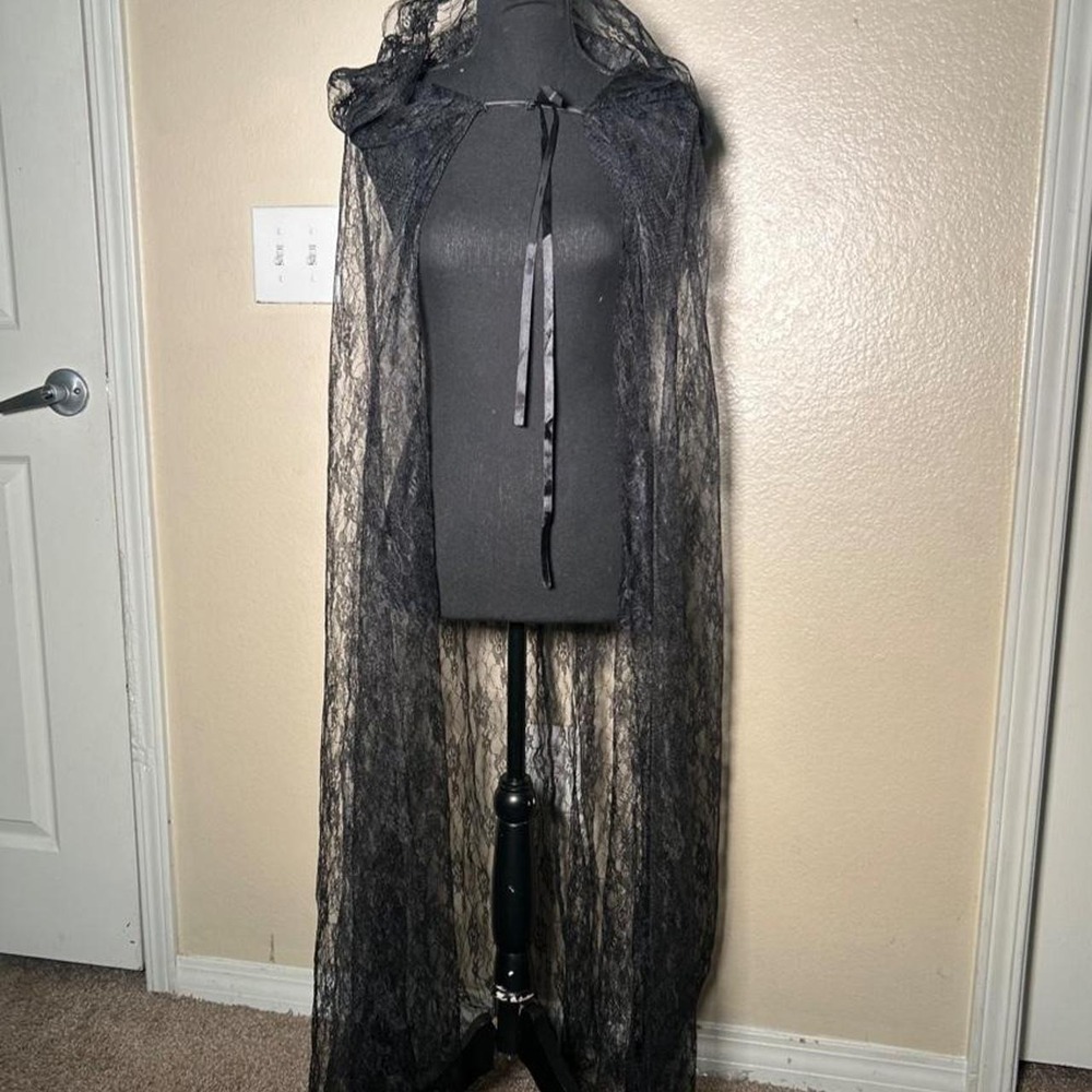 Dreamgirl Black Sheer Lace Hooded Cape Shawl Costume Cloak OS Gothic FairyGrunge